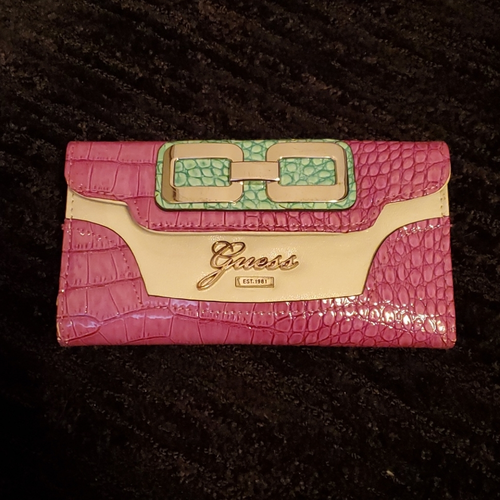 Guess wallet